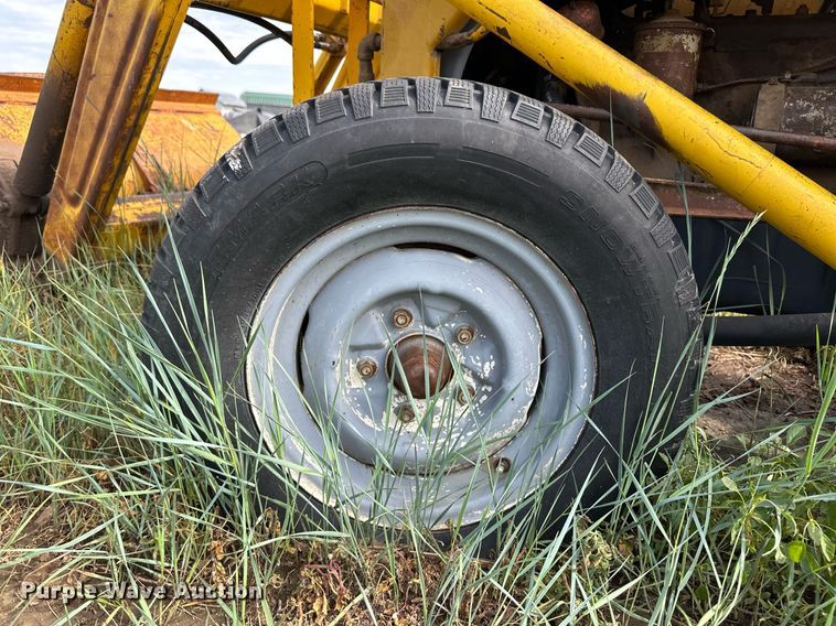 image for item NY9203 Ford  tractor