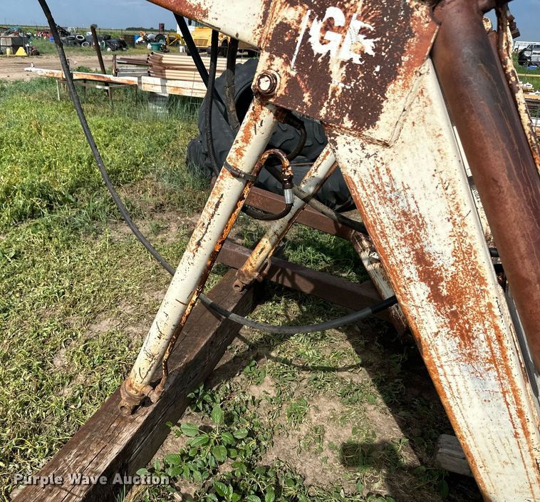 image for item NY9212 Great Bend  loader