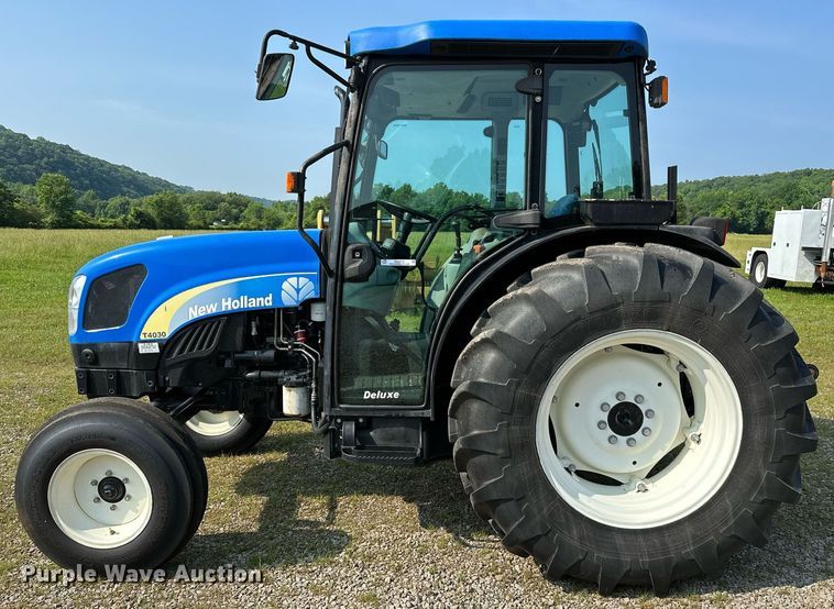 image for item OG9015 New Holland T4030  tractor