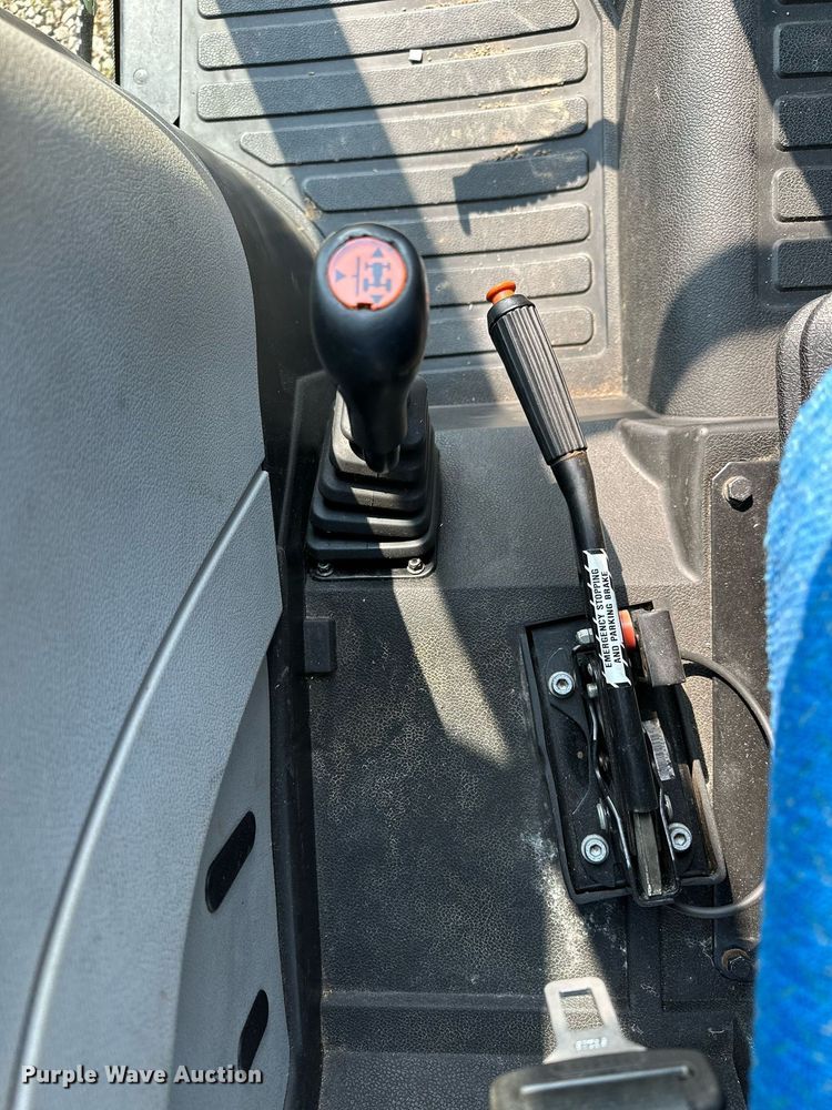 image for item OG9015 New Holland T4030  tractor