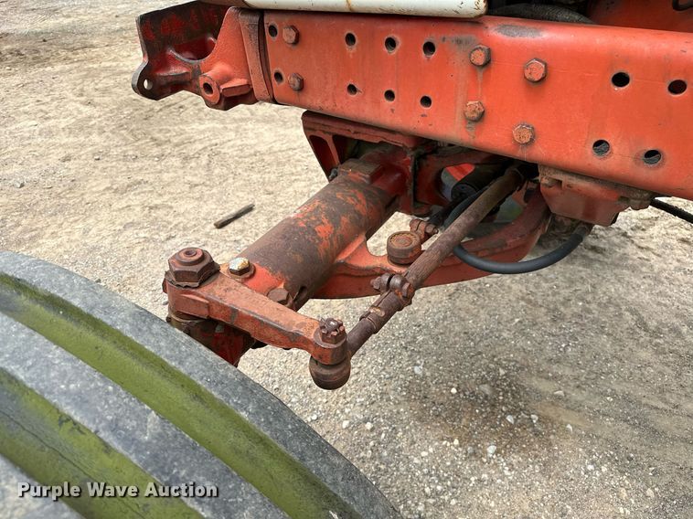 image for item OG9021 International 1586  tractor