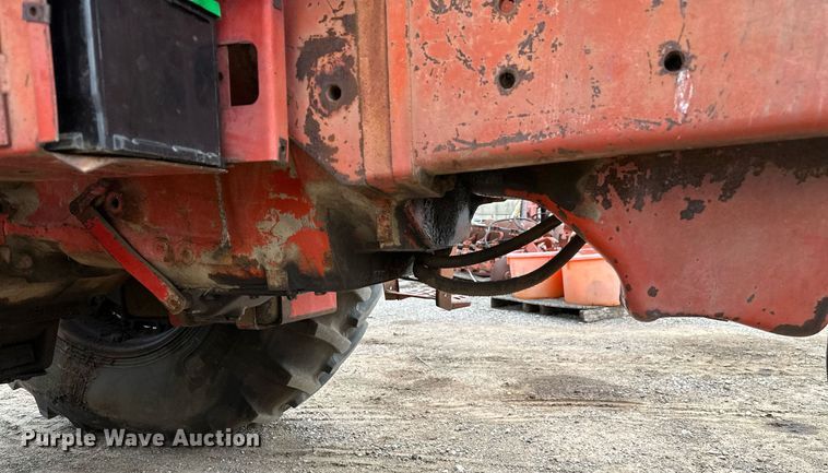 image for item OG9021 International 1586  tractor