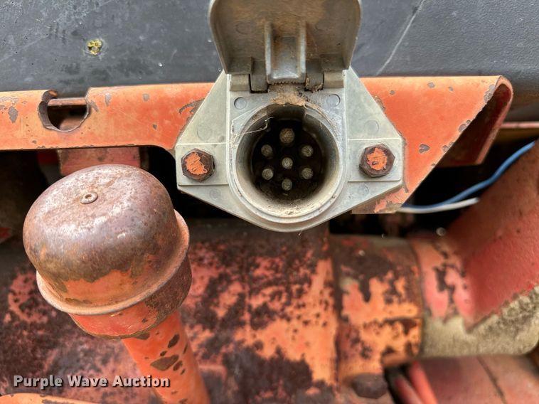 image for item OG9021 International 1586  tractor