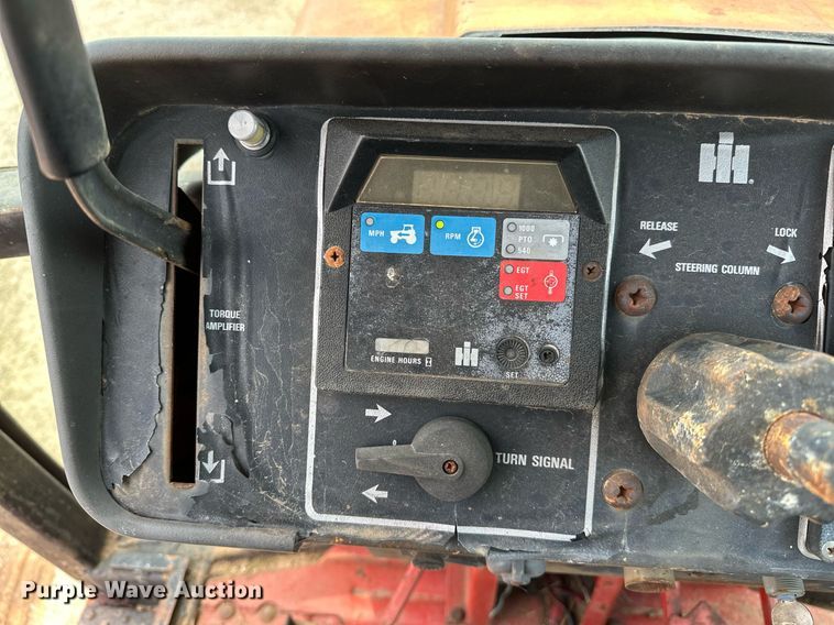 image for item OG9021 International 1586  tractor