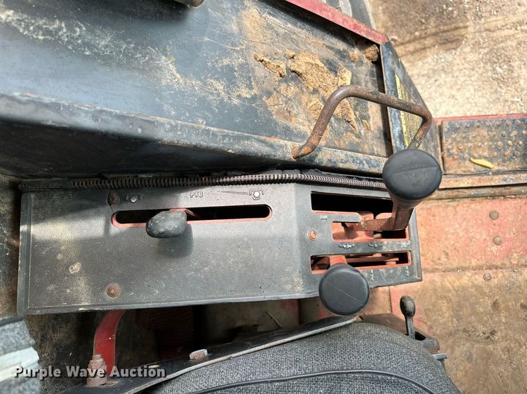 image for item OG9021 International 1586  tractor