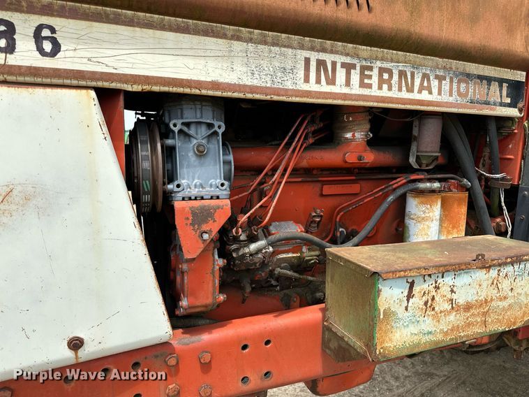 image for item OG9021 International 1586  tractor