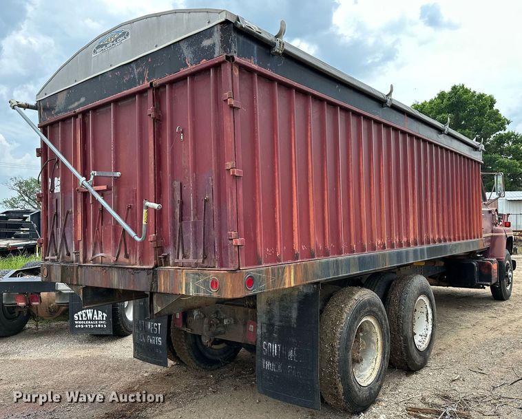 image for item OG9022 1973 Ford  grain truck