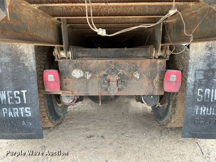 image for item OG9022 1973 Ford  grain truck