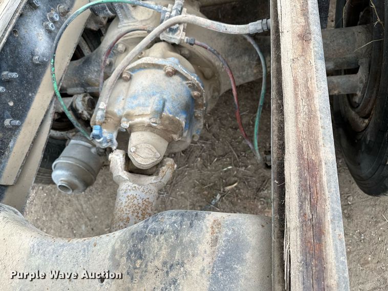 image for item OG9022 1973 Ford  grain truck