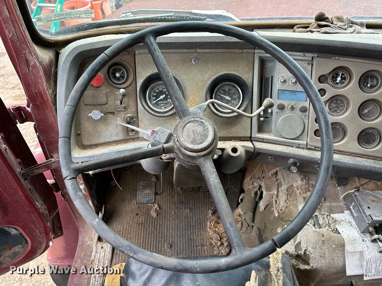 image for item OG9022 1973 Ford  grain truck