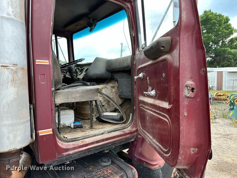 image for item OG9022 1973 Ford  grain truck