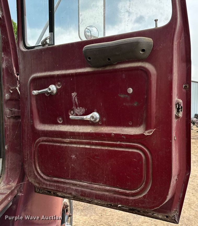 image for item OG9022 1973 Ford  grain truck