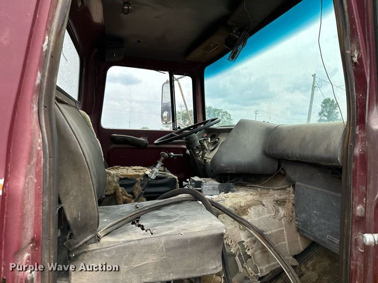 image for item OG9022 1973 Ford  grain truck