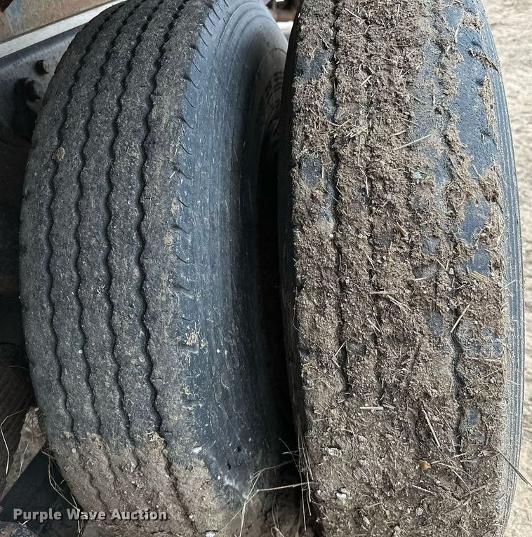 image for item OG9022 1973 Ford  grain truck