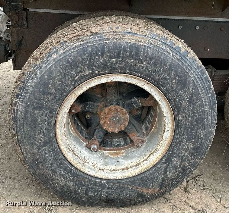 image for item OG9022 1973 Ford  grain truck