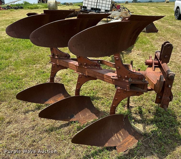 image for item OG9033 Three bottom two-way plow