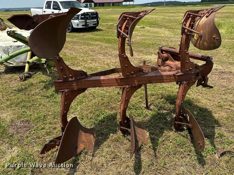 image for item OG9033 Three bottom two-way plow