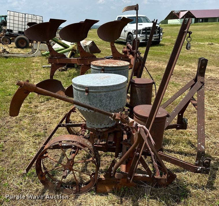 image for item OG9034 Planter