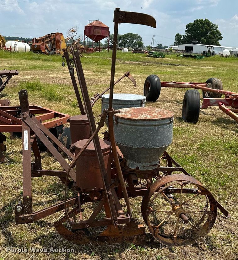 image for item OG9034 Planter