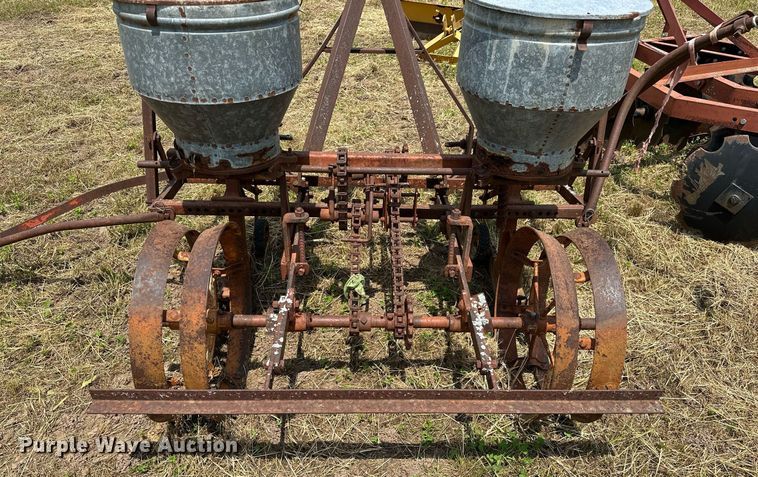 image for item OG9034 Planter