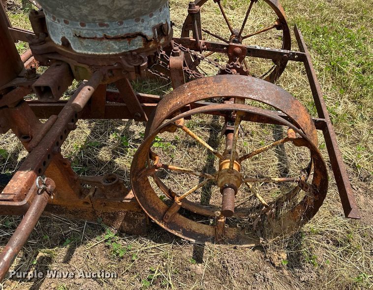 image for item OG9034 Planter