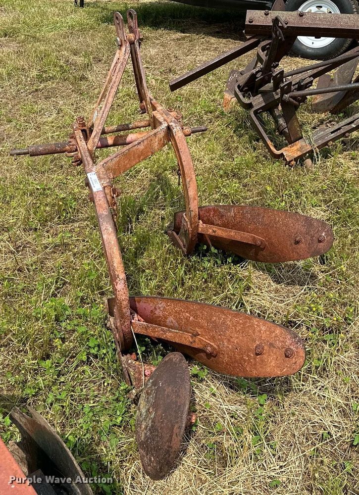 image for item OG9037 Dearborn 10-1  two bottom plow