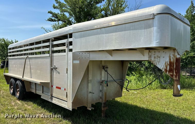 image for item OG9050 C&M  livestock trailer