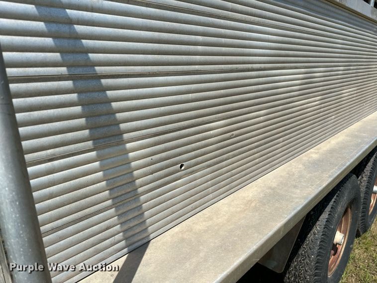 image for item OG9050 C&M  livestock trailer