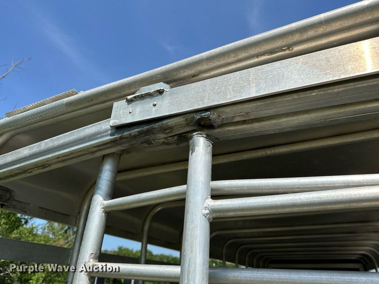 image for item OG9050 C&M  livestock trailer