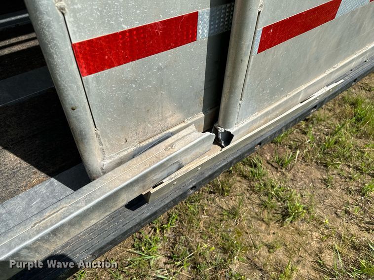 image for item OG9050 C&M  livestock trailer