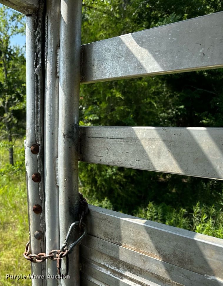 image for item OG9050 C&M  livestock trailer