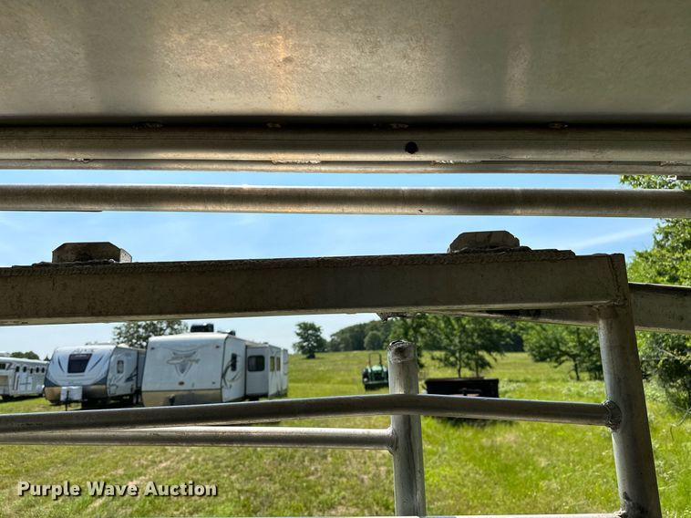 image for item OG9050 C&M  livestock trailer