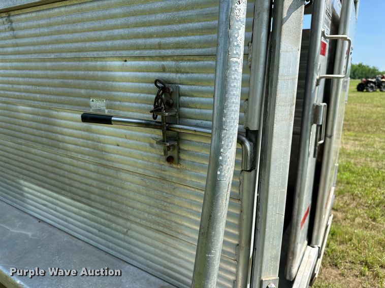 image for item OG9050 C&M  livestock trailer