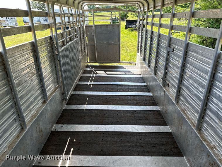 image for item OG9050 C&M  livestock trailer