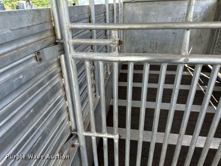 image for item OG9050 C&M  livestock trailer