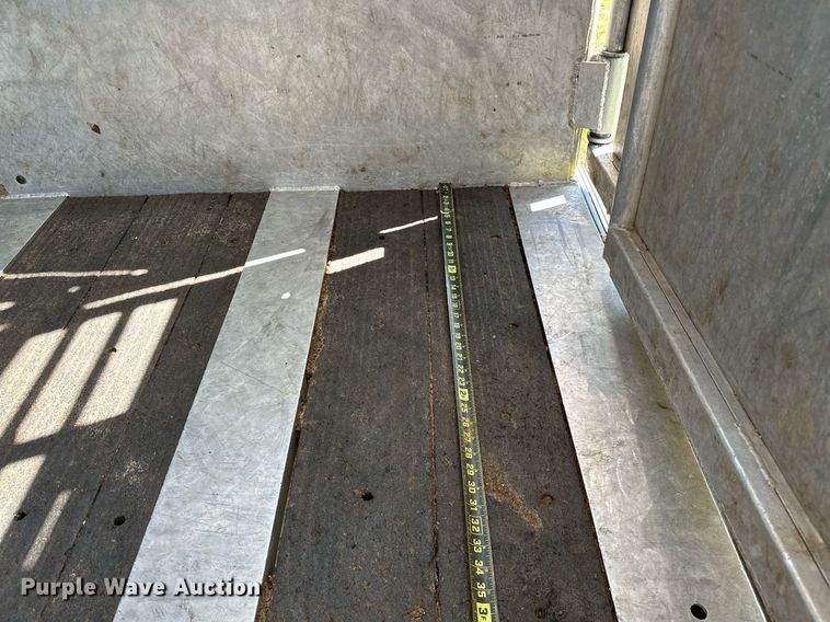 image for item OG9050 C&M  livestock trailer