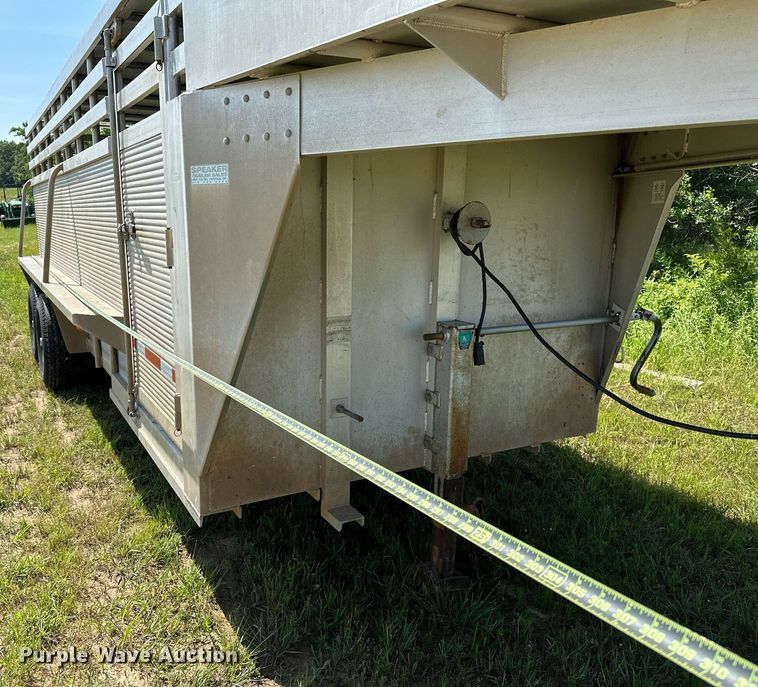 image for item OG9050 C&M  livestock trailer