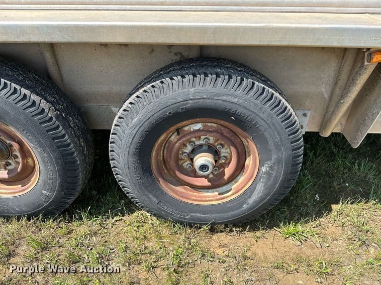 image for item OG9050 C&M  livestock trailer