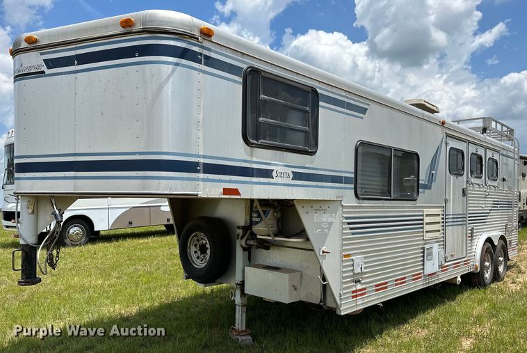 image for item OG9052 1996 Sundowner Siesta  horse trailer