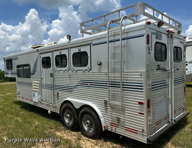 image for item OG9052 1996 Sundowner Siesta  horse trailer
