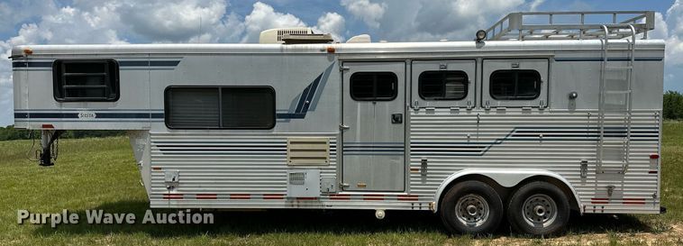 image for item OG9052 1996 Sundowner Siesta  horse trailer