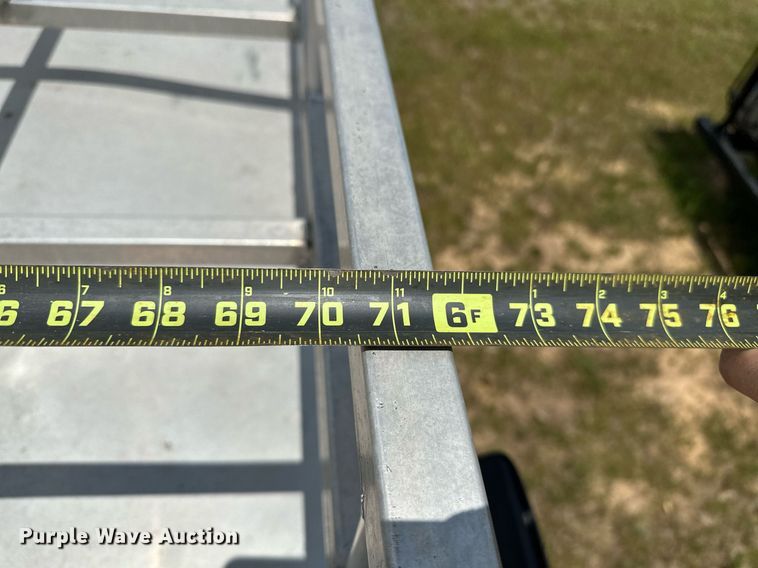 image for item OG9052 1996 Sundowner Siesta  horse trailer