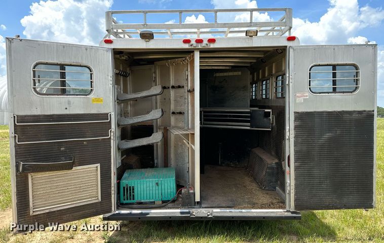 image for item OG9052 1996 Sundowner Siesta  horse trailer