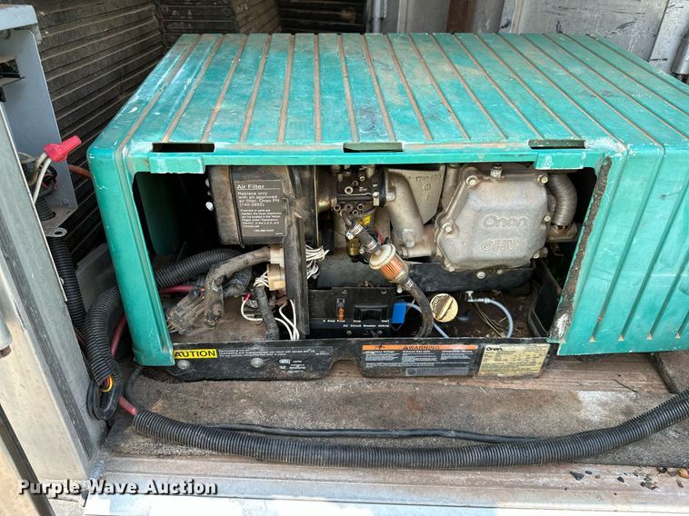 image for item OG9052 1996 Sundowner Siesta  horse trailer