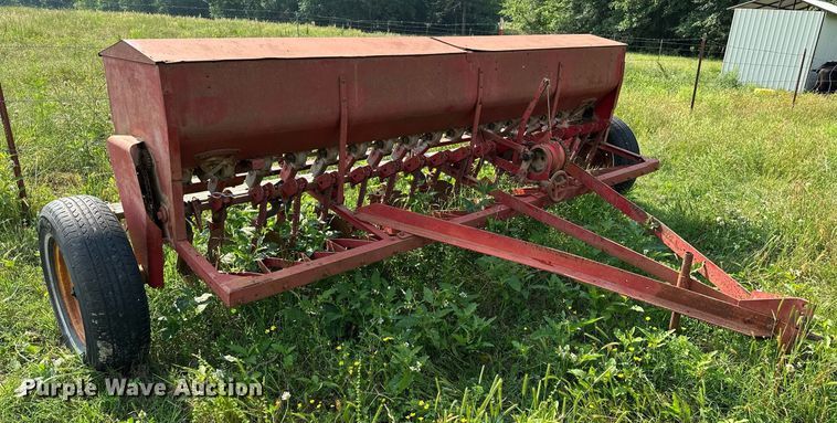 image for item OG9058 Massey Ferguson 33  grain drill