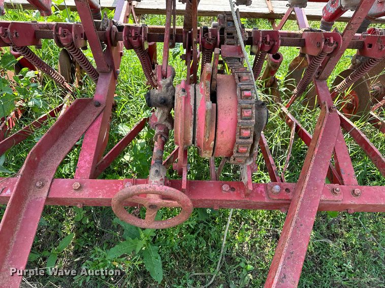 image for item OG9058 Massey Ferguson 33  grain drill