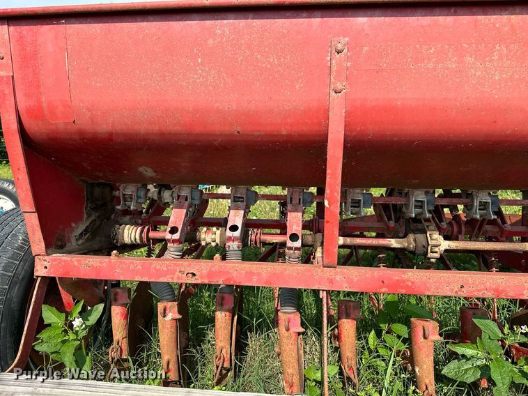 image for item OG9058 Massey Ferguson 33  grain drill