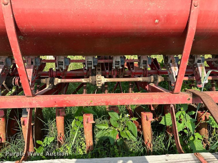 image for item OG9058 Massey Ferguson 33  grain drill