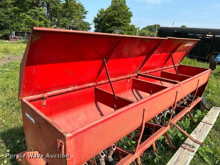 image for item OG9058 Massey Ferguson 33  grain drill