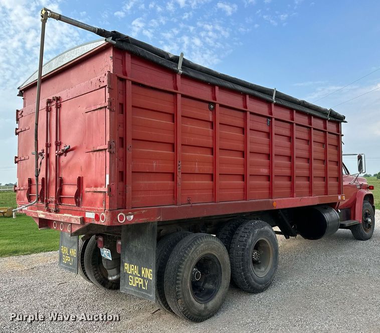 image for item OG9064 1977 GMC Sierra 6500  grain truck